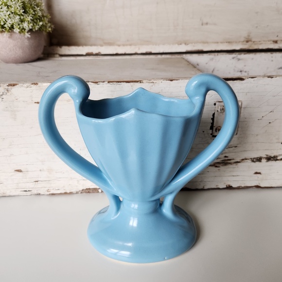 Camark Pottery 404 Blue Double Handle Trophy Vase- 1930s Retro Pottery- Art Deco - Picture 2 of 10